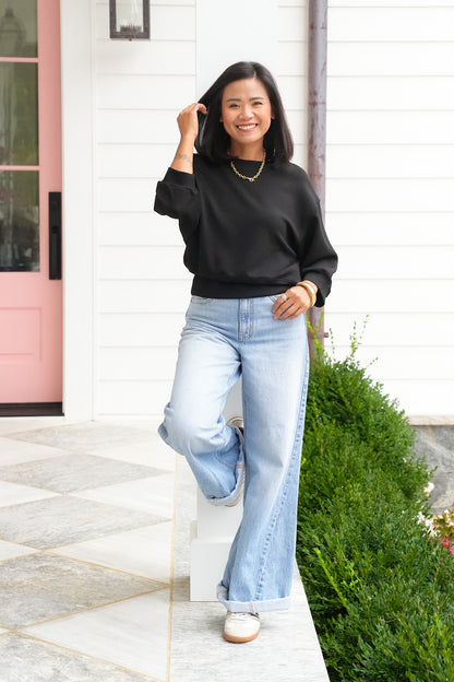 Door Buster! Solid 3/4 Sleeve Cropped Sweatshirt