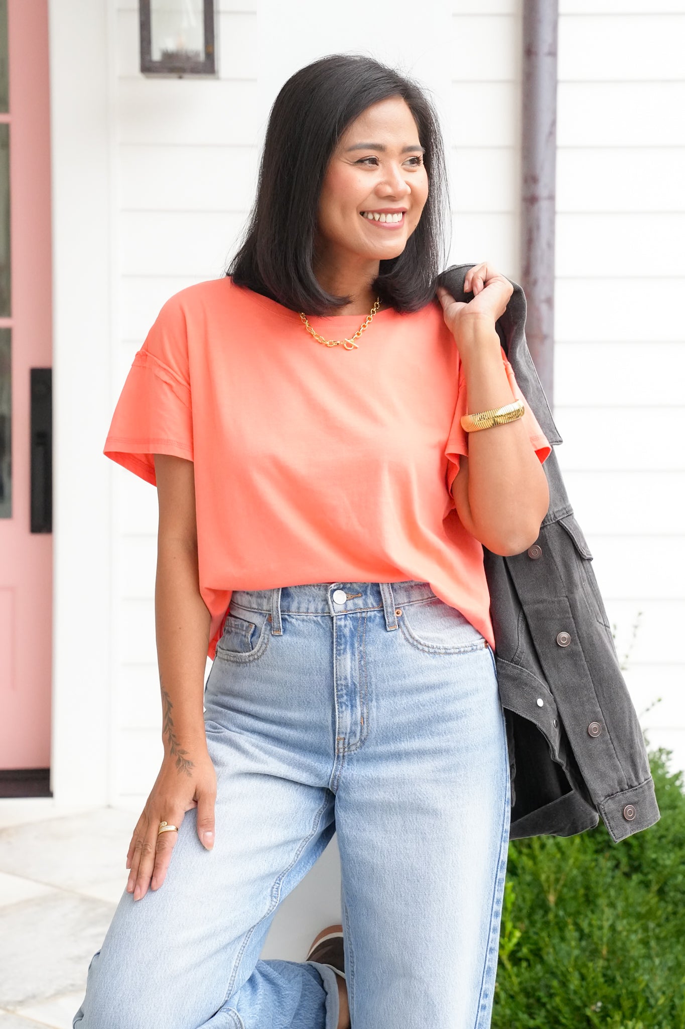 Door Buster! Solid Basic Raw Edge Short Sleeve Round Neck Tee