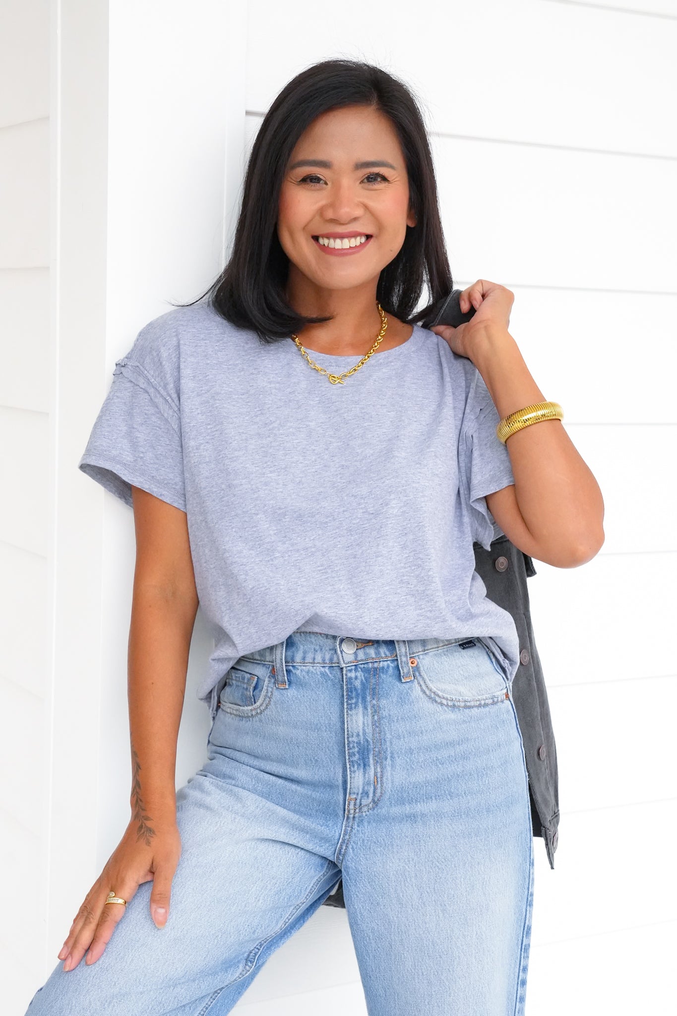 Door Buster! Solid Basic Raw Edge Short Sleeve Round Neck Tee