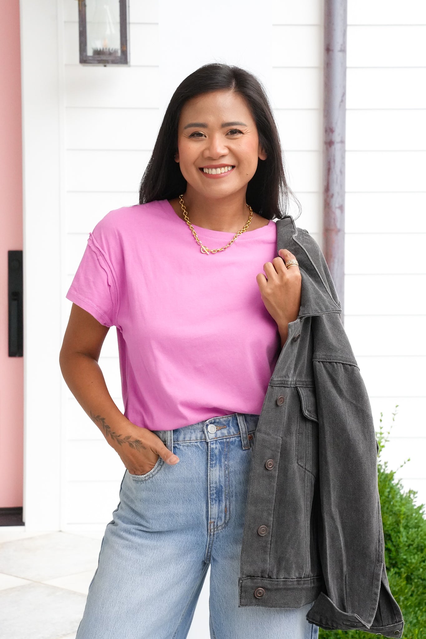 Door Buster! Solid Basic Raw Edge Short Sleeve Round Neck Tee