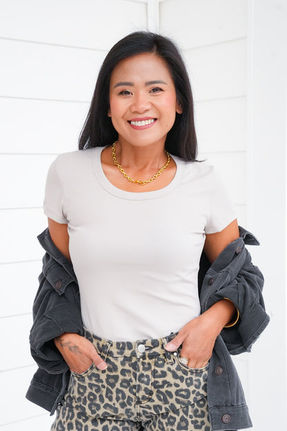 Door Buster! Plus/Reg Solid Basic Short Sleeve Round Neck Top