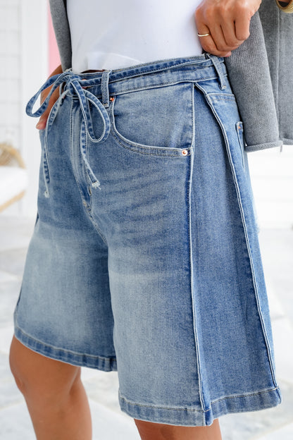 Medium Wash Relax Fit Shorts With Drawstring Detail