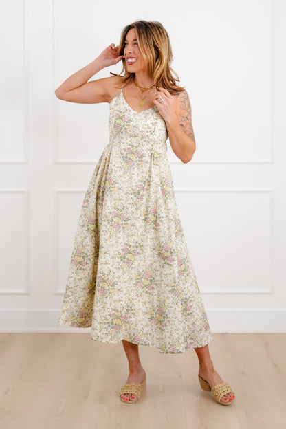 Plus/Reg Floral Pattern Sleeveless Midi Dress