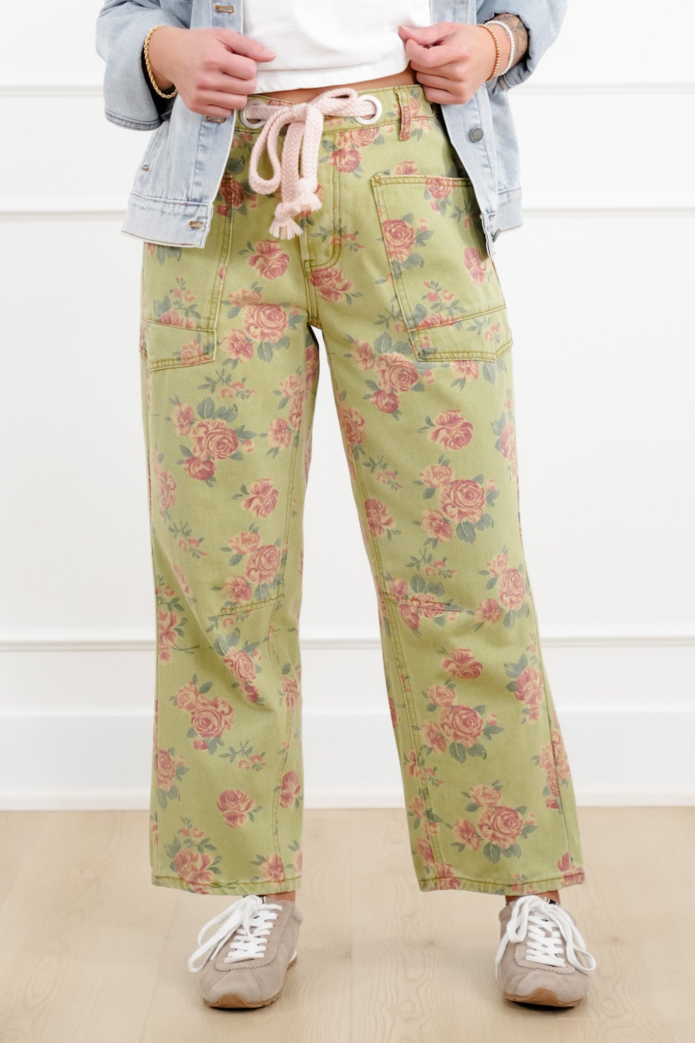 Floral Print Cropped Pants with Braided Rope Belt