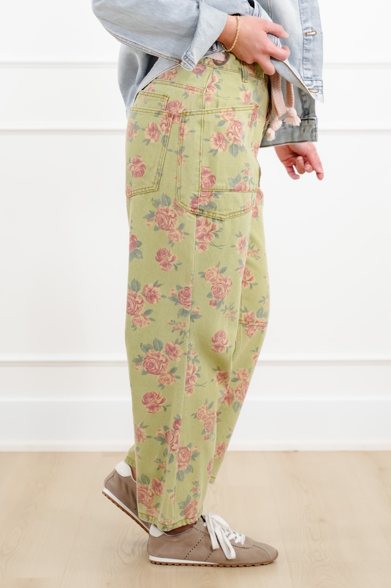 Floral Print Cropped Pants with Braided Rope Belt