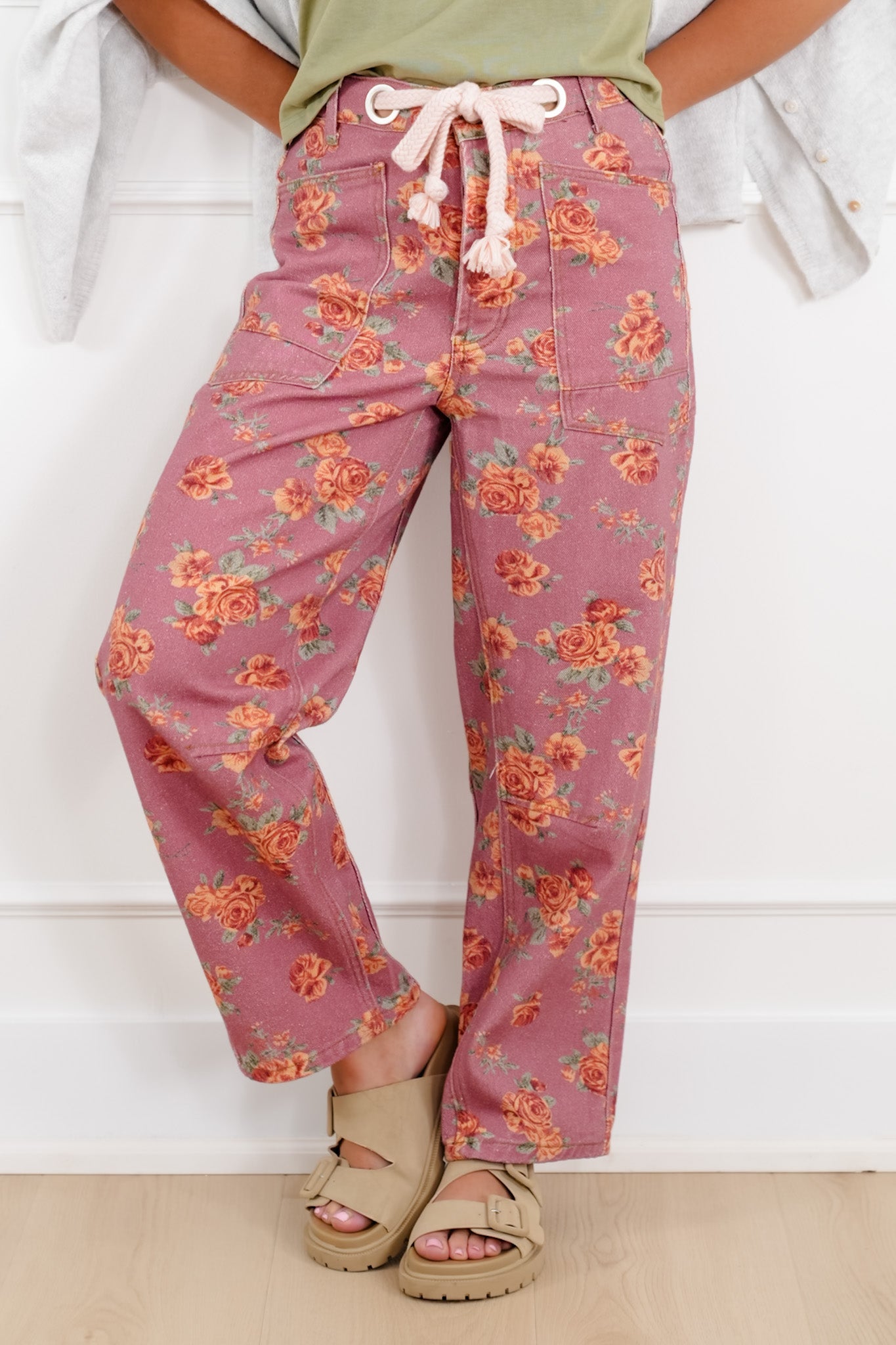 Floral Print Cropped Pants with Braided Rope Belt