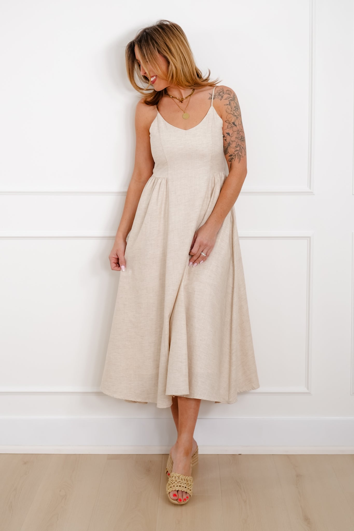 Plus/Reg Beige Sleeveless Midi Dress