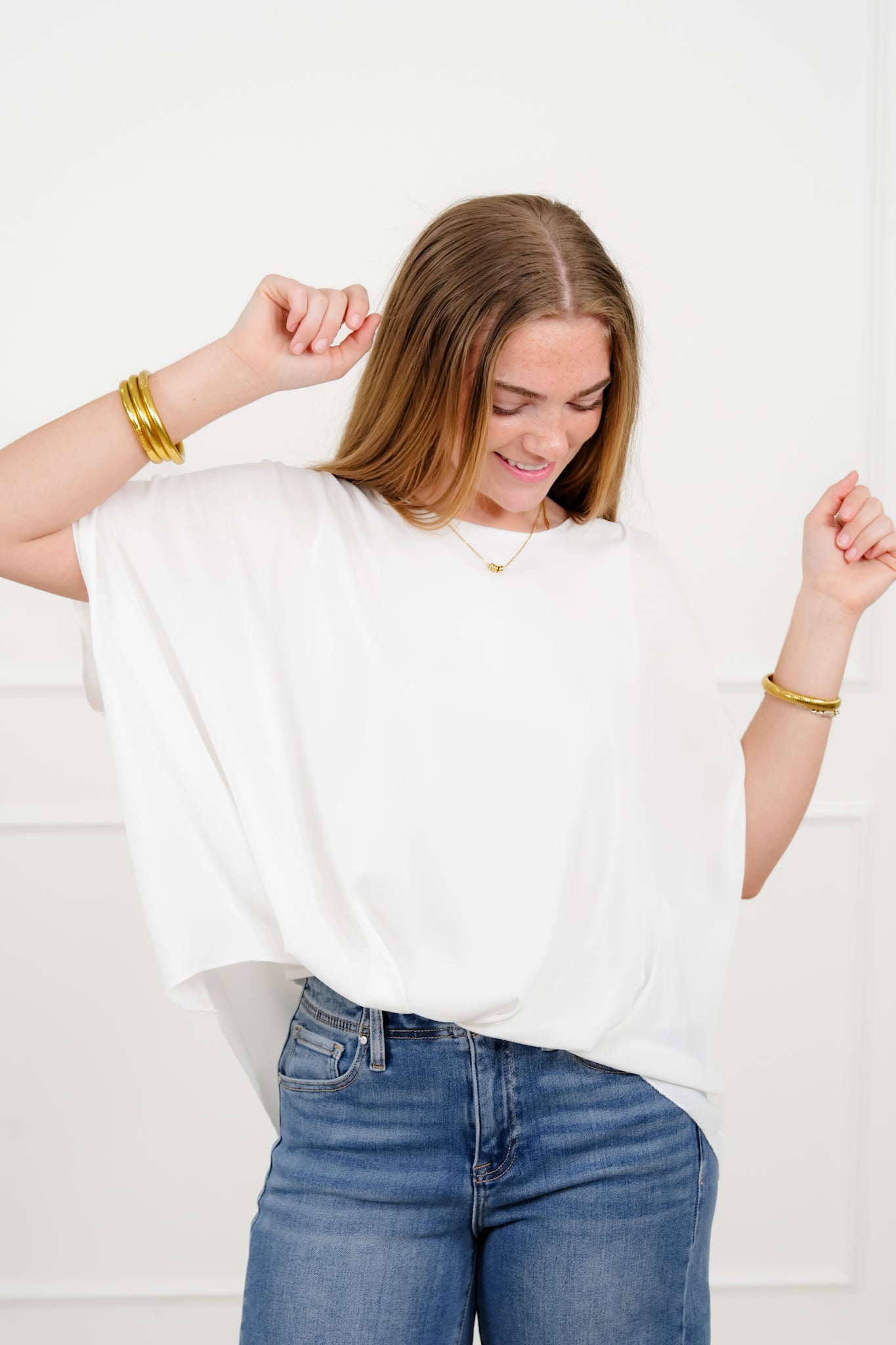 Plus/Reg White Short Sleeve Round Neck Top
