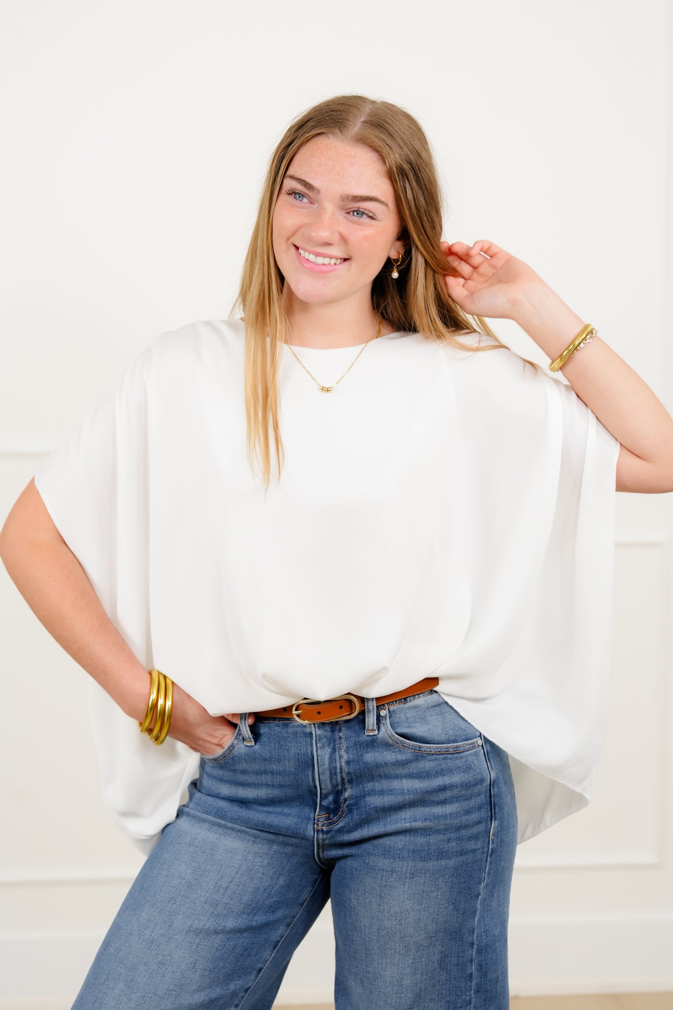 Plus/Reg White Short Sleeve Round Neck Top