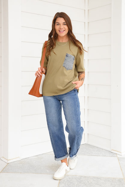 Plus/Reg Short Sleeve Crew Neck Top with Denim Pocket