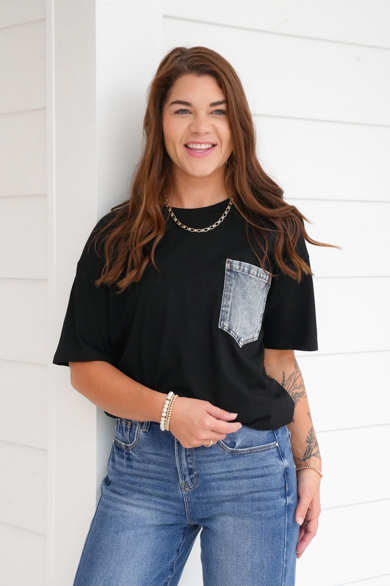 Plus/Reg Short Sleeve Crew Neck Top with Denim Pocket