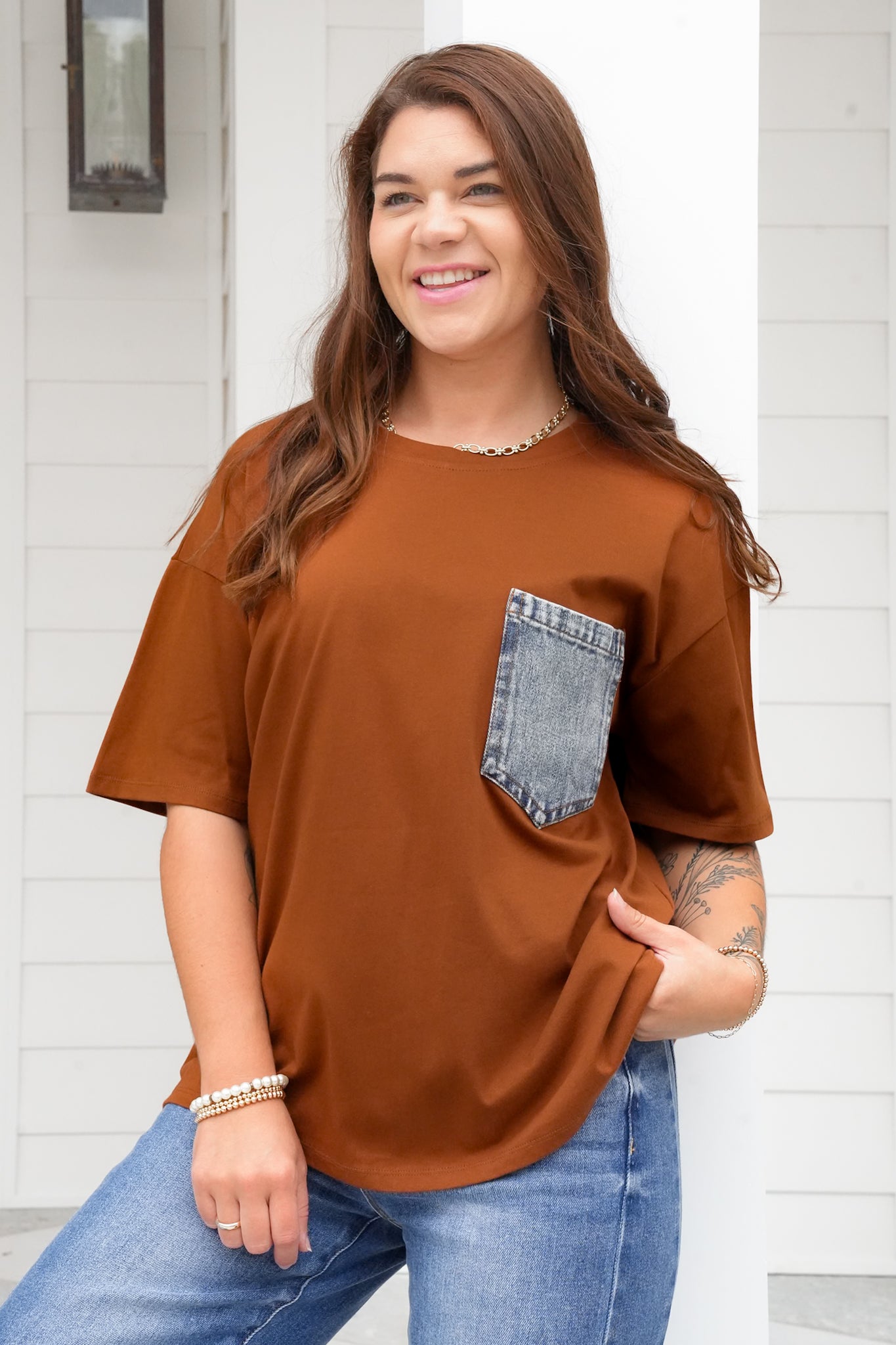 Plus/Reg Short Sleeve Crew Neck Top with Denim Pocket
