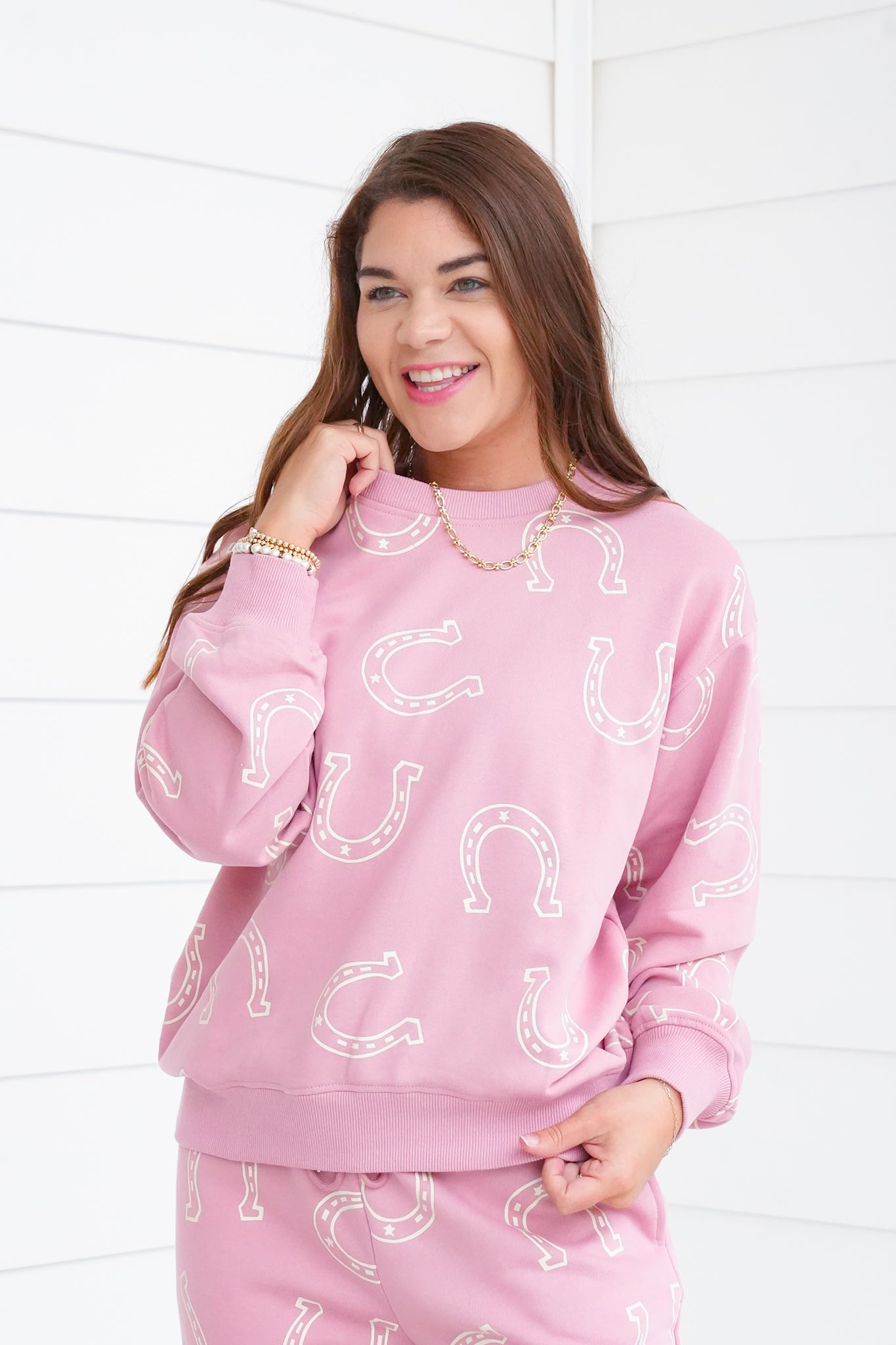 Horseshoe Print Long Sleeve Pullover Sweatshirt