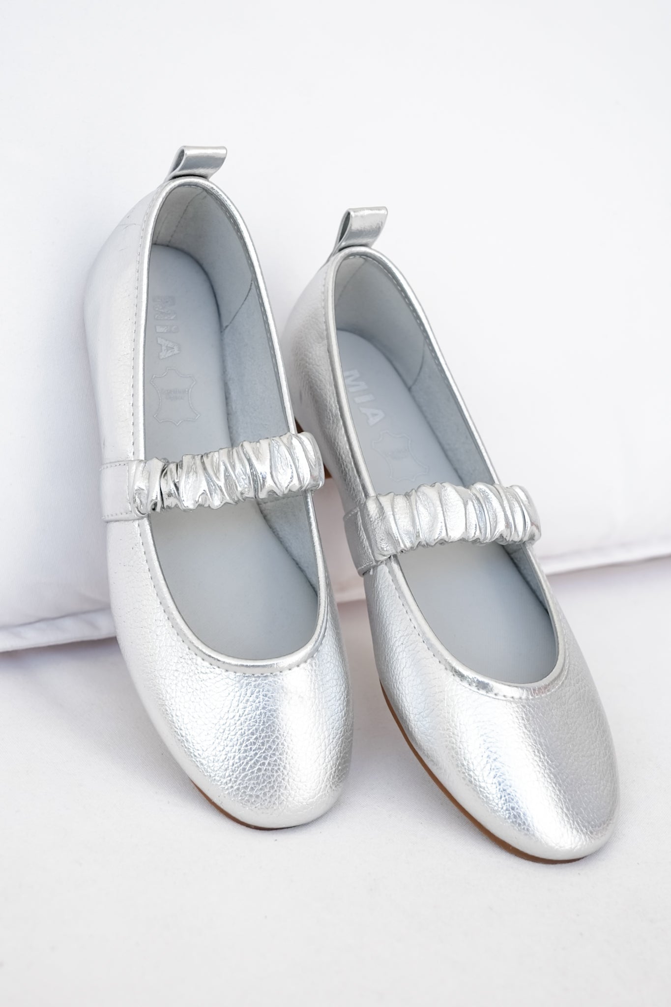 MIA Textured Ballet Flat with Scrunched Elastic Strap