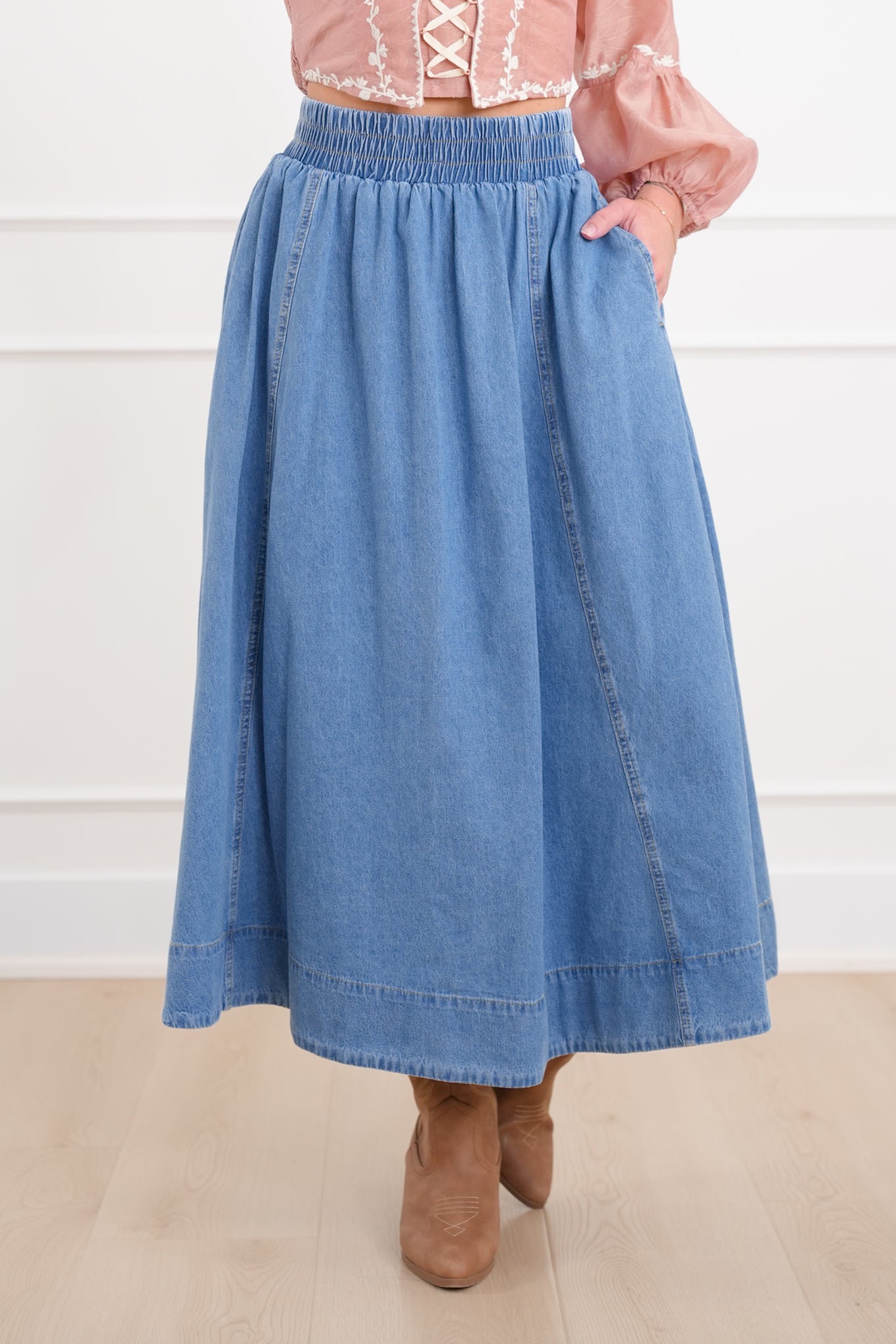 Plus/Reg Elastic Waist Midi Skirt with Side Pockets