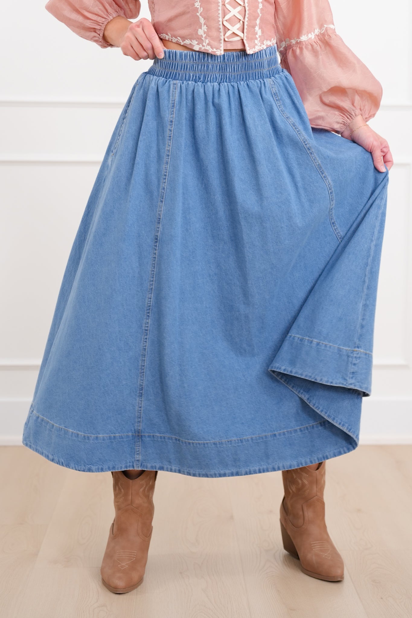 Plus/Reg Elastic Waist Midi Skirt with Side Pockets