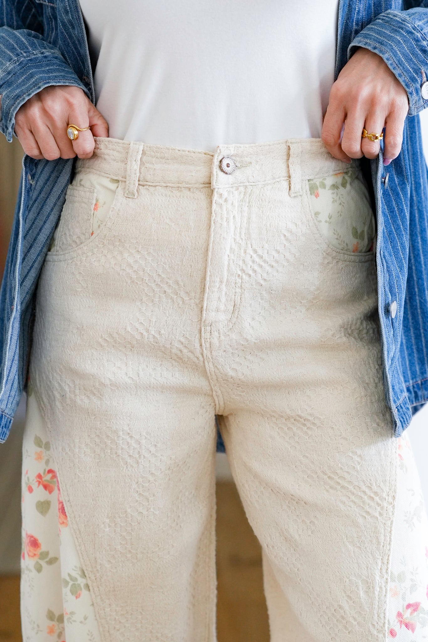 POL Floral and Textured Print Pants with Pleated Hem