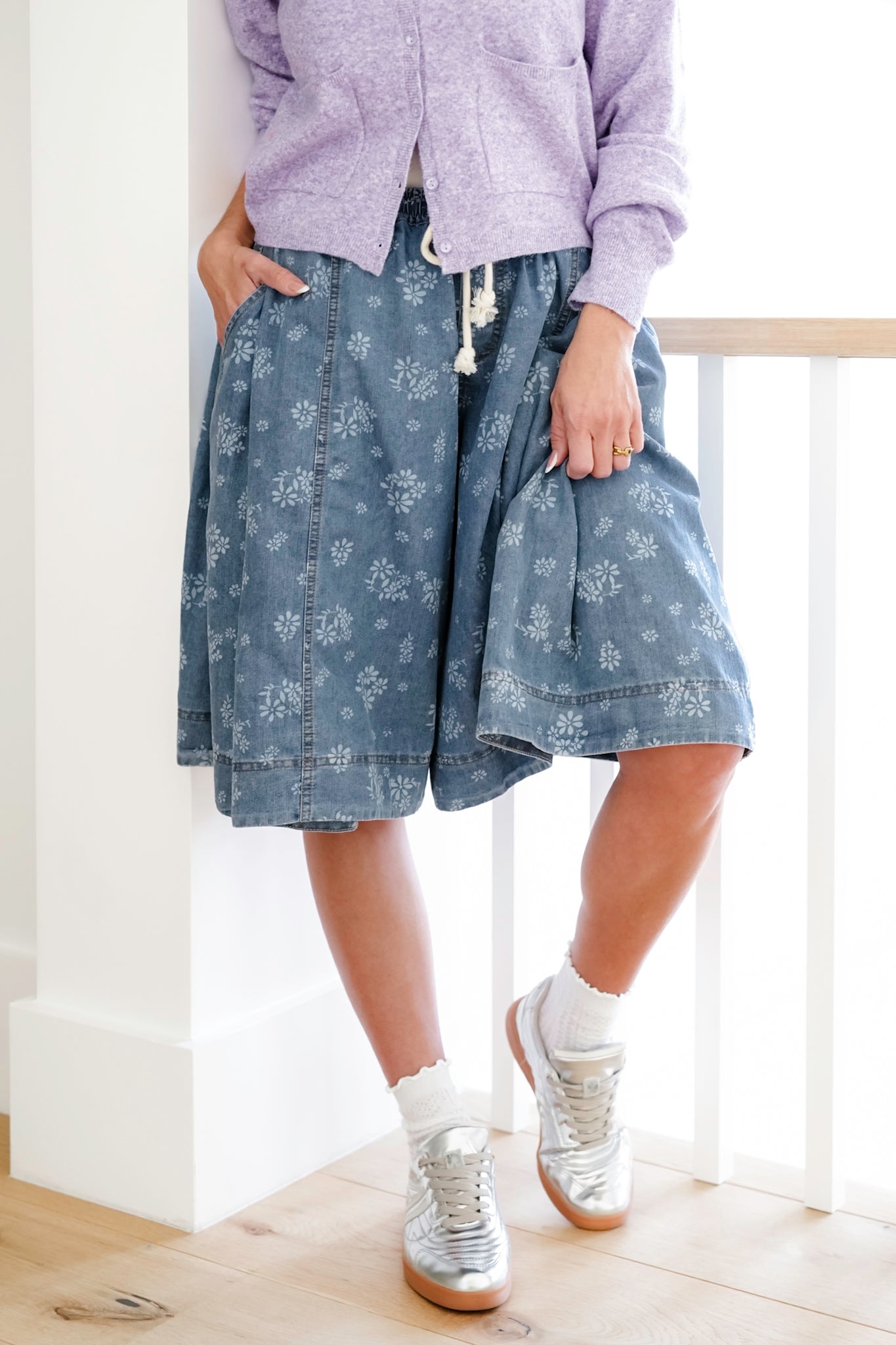 Floral Print Elastic Waist Wide Leg Shorts