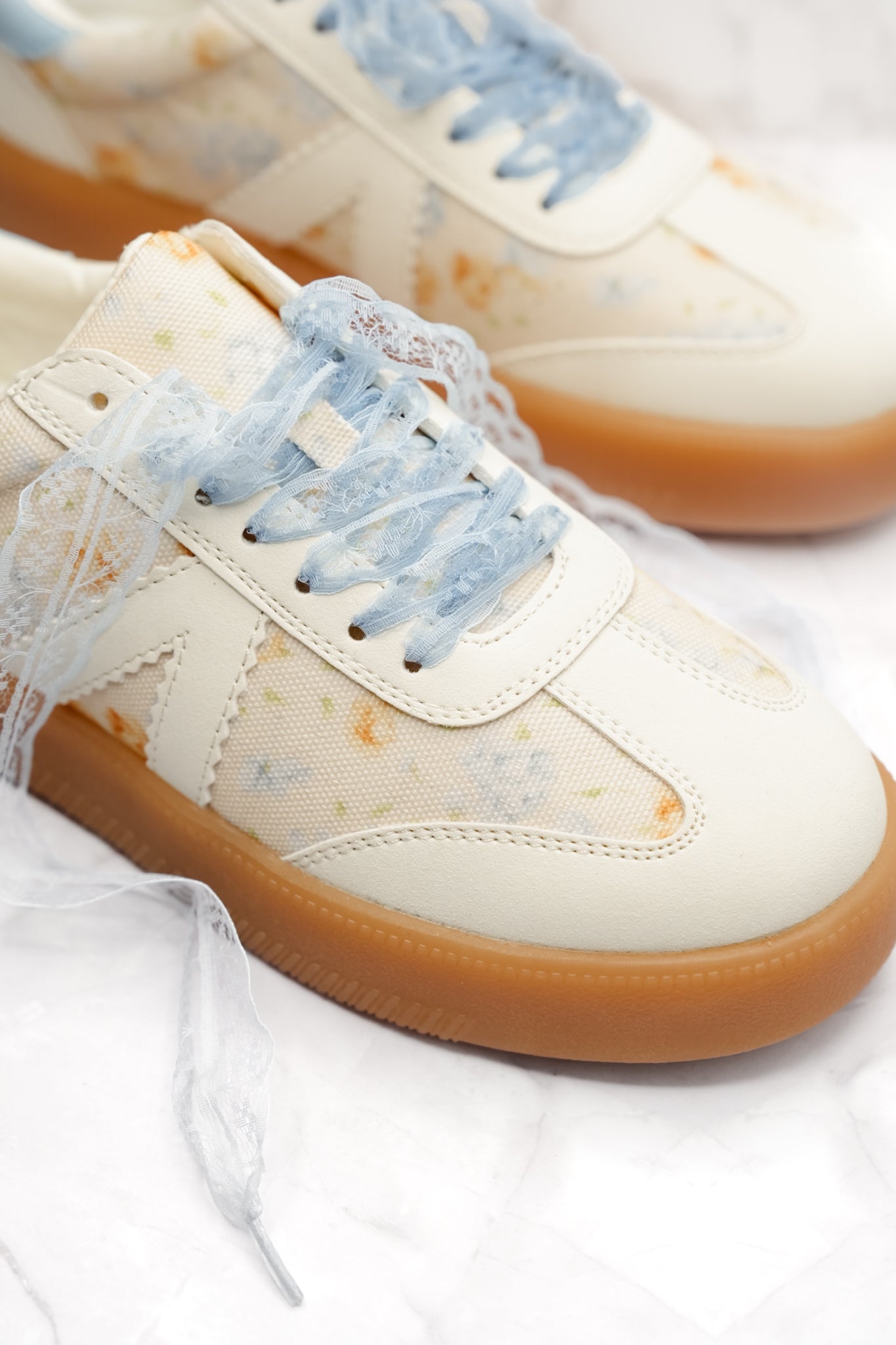 MIA Floral Print Mixed Material Sneaker