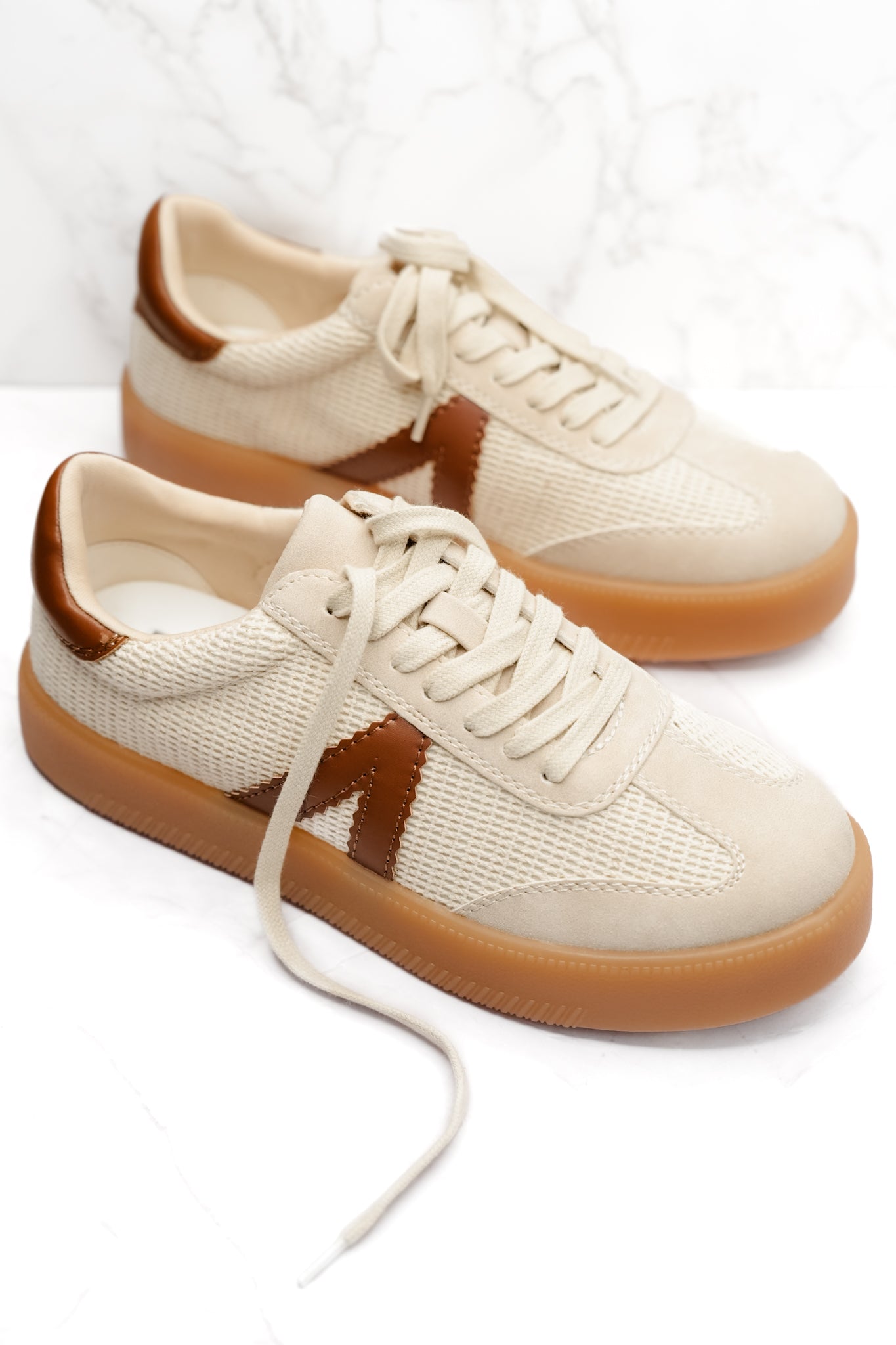 MIA Woven Knit Mixed Material Sneaker