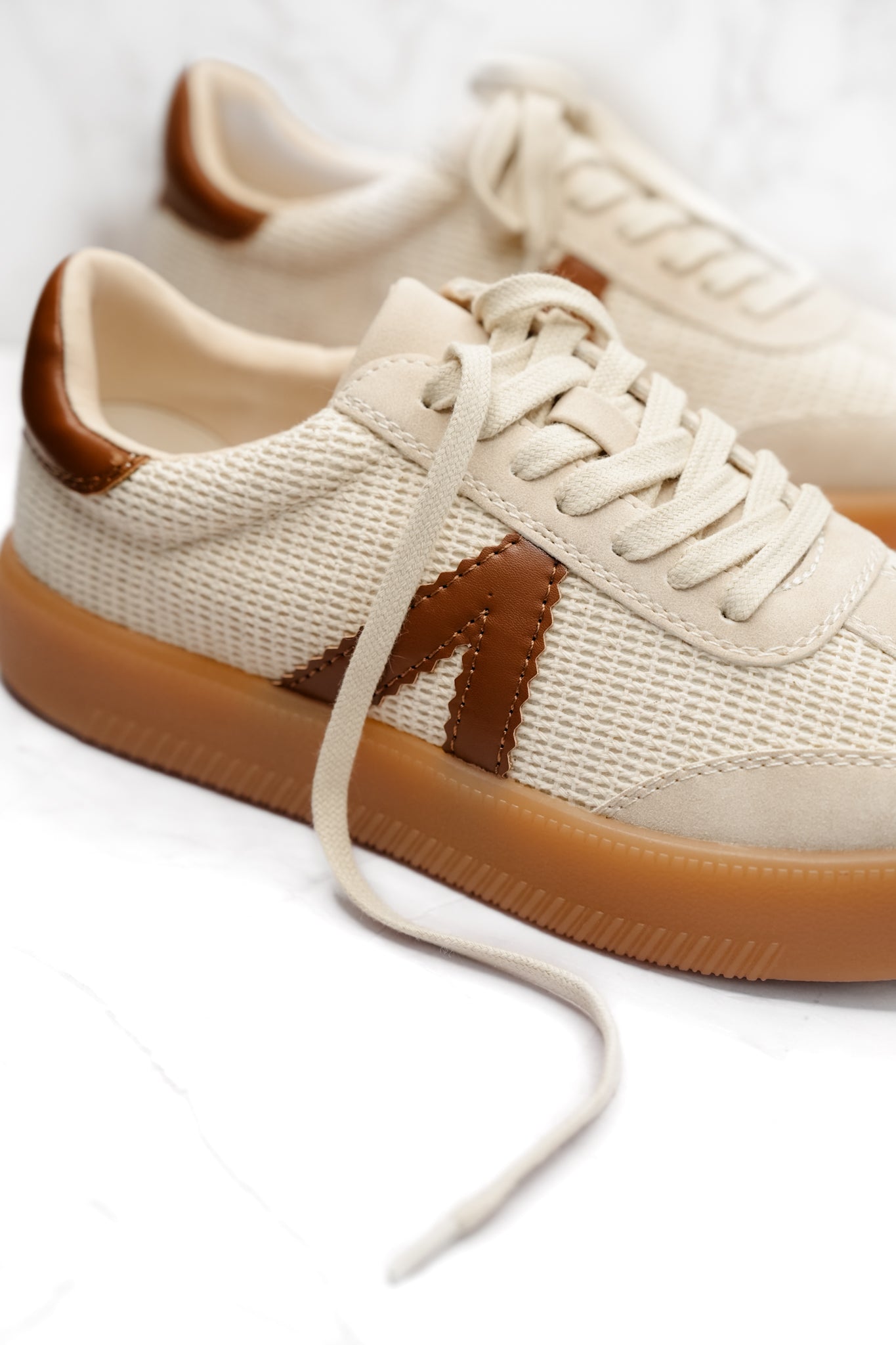 MIA Woven Knit Mixed Material Sneaker