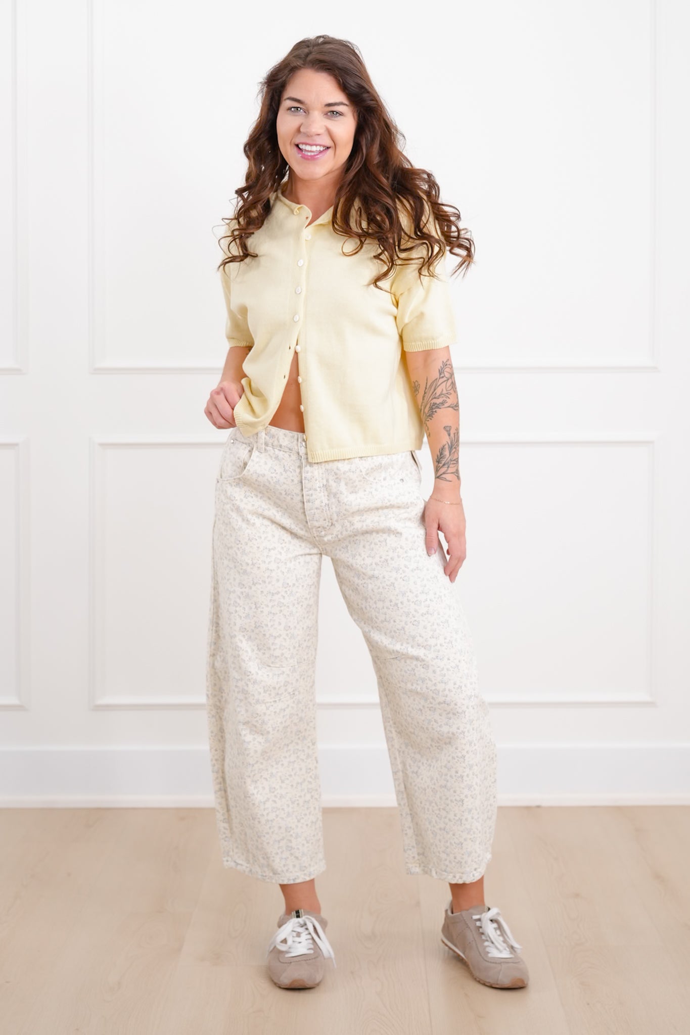 Plus/Reg Blue Floral Print Button Fly Barrel Pants