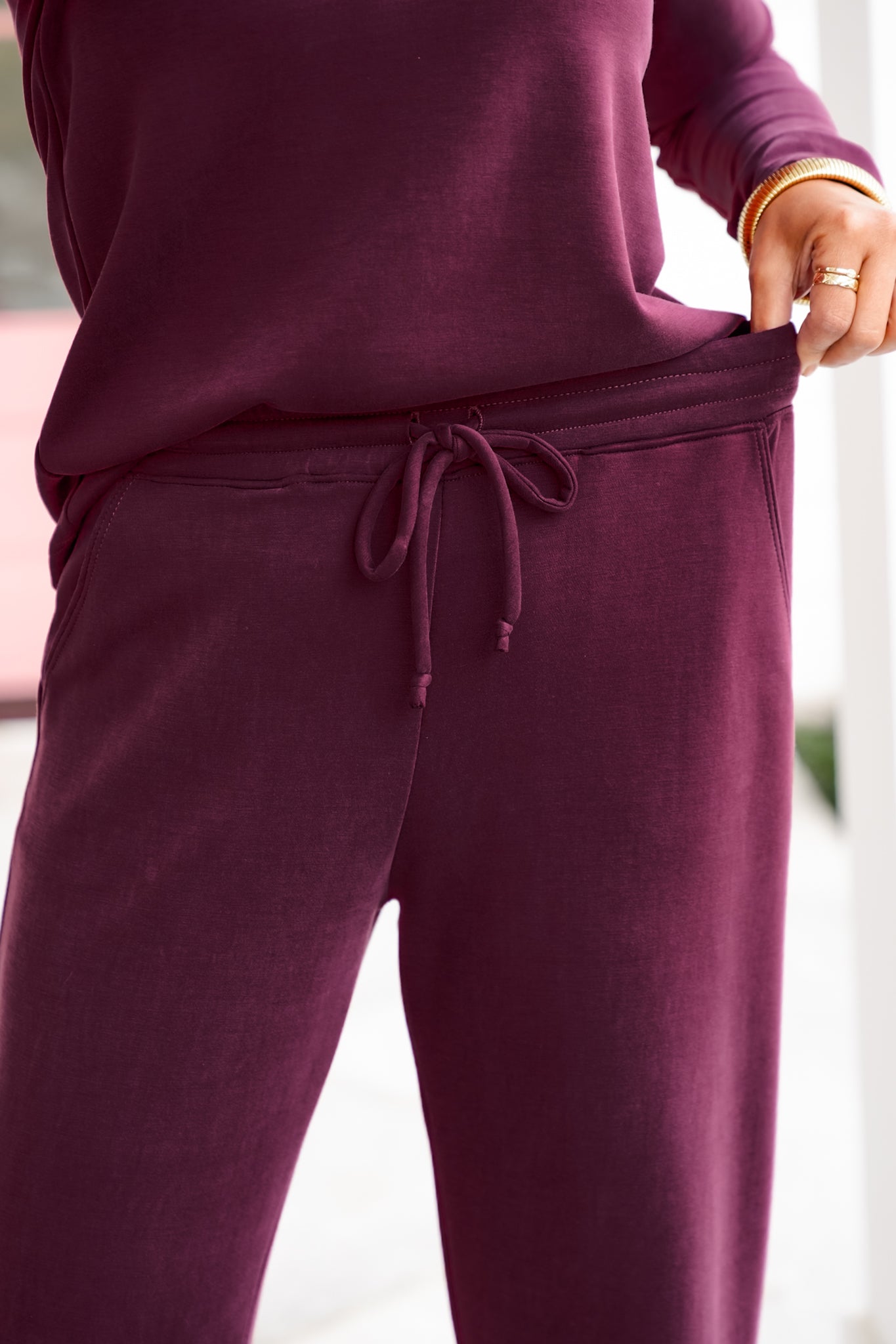 Elastic Waist Tapered Leg Pants