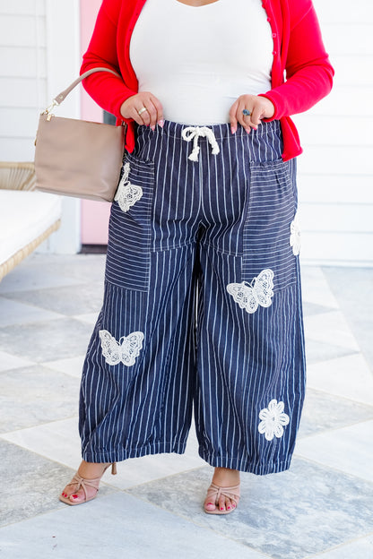 Plus/Reg Stripe Wide Leg Barrel Pants with Butterfly Detail