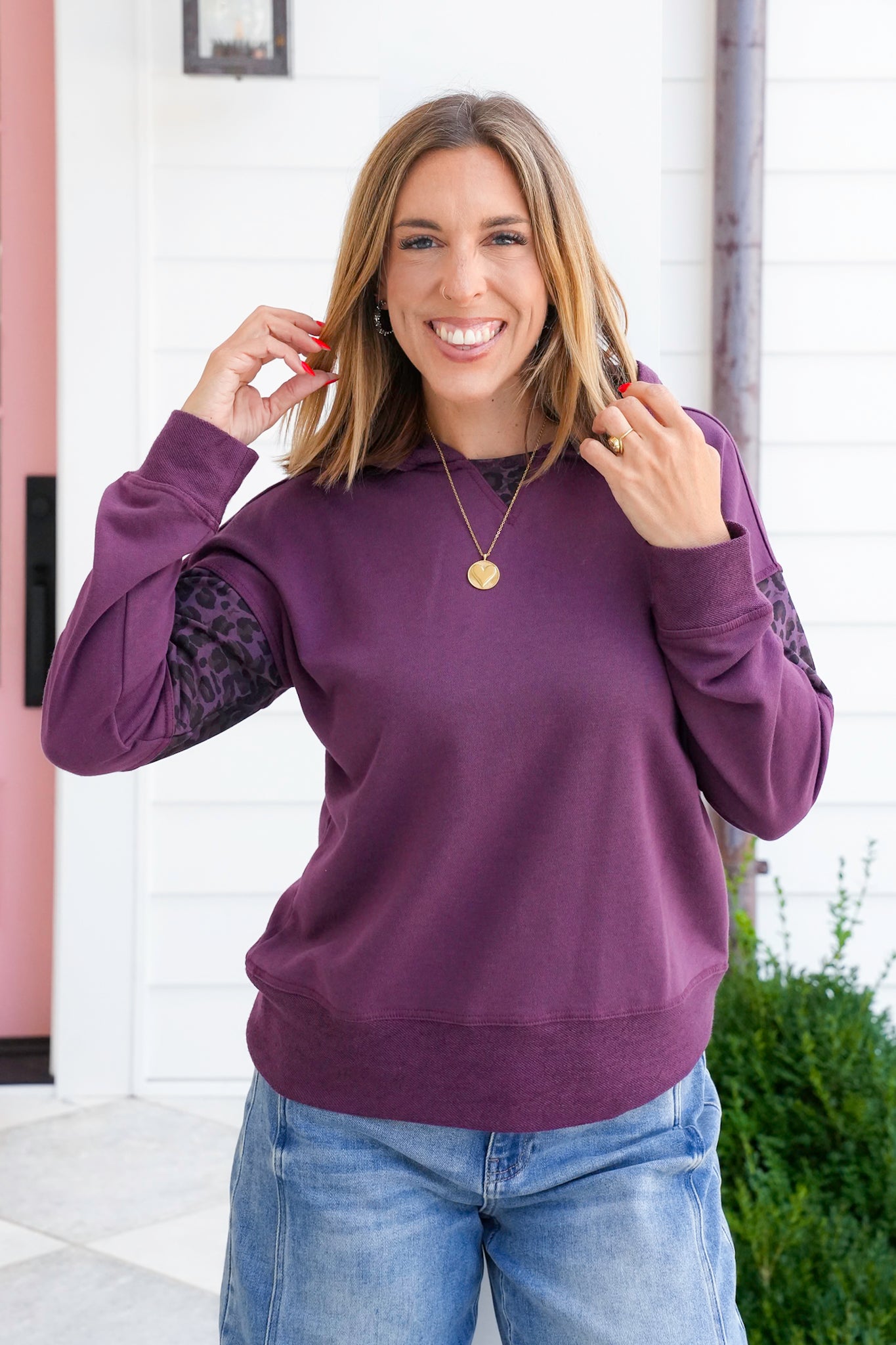 Long Sleeve Pullover Hoodie with Leopard Print