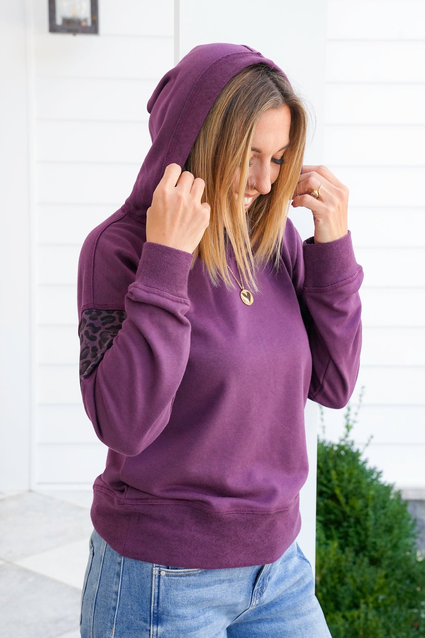 Long Sleeve Pullover Hoodie with Leopard Print