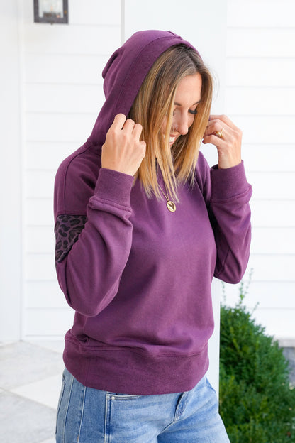 Long Sleeve Pullover Hoodie with Leopard Print