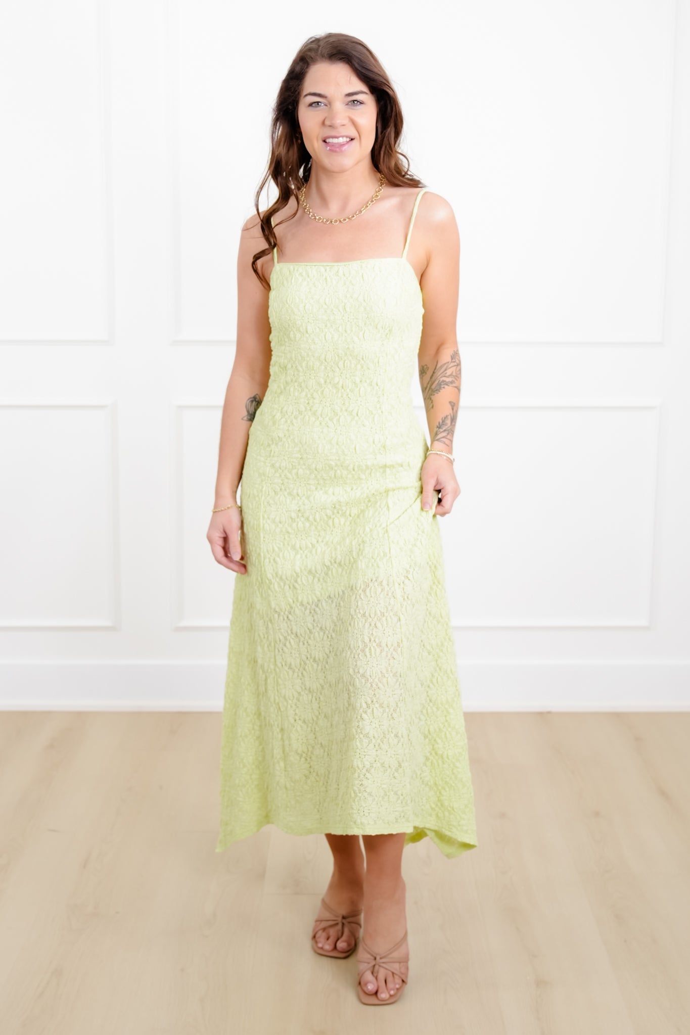 Lace Sleeveless Midi Dress with Handkerchief Hem
