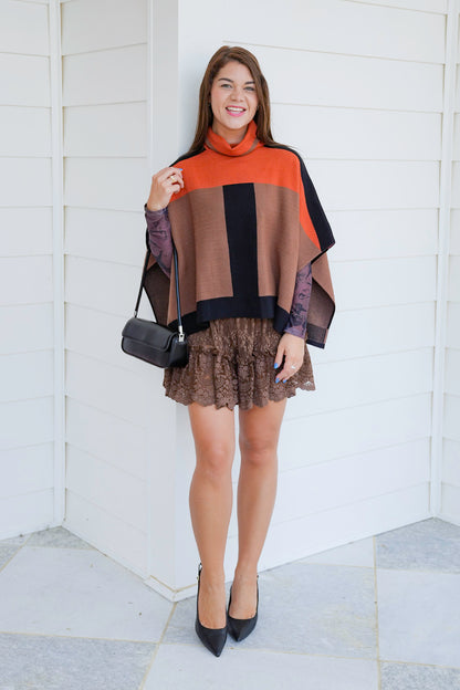 Color Block Short Sleeve Turtle Neck Poncho