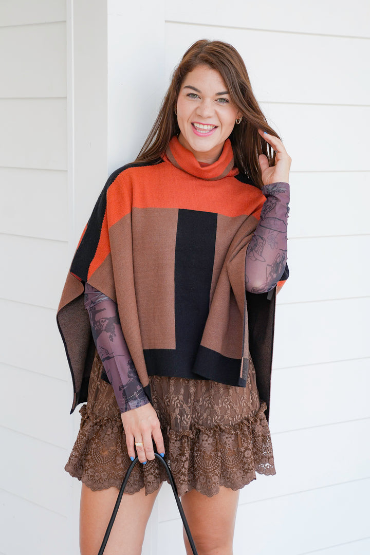 Color Block Short Sleeve Turtle Neck Poncho