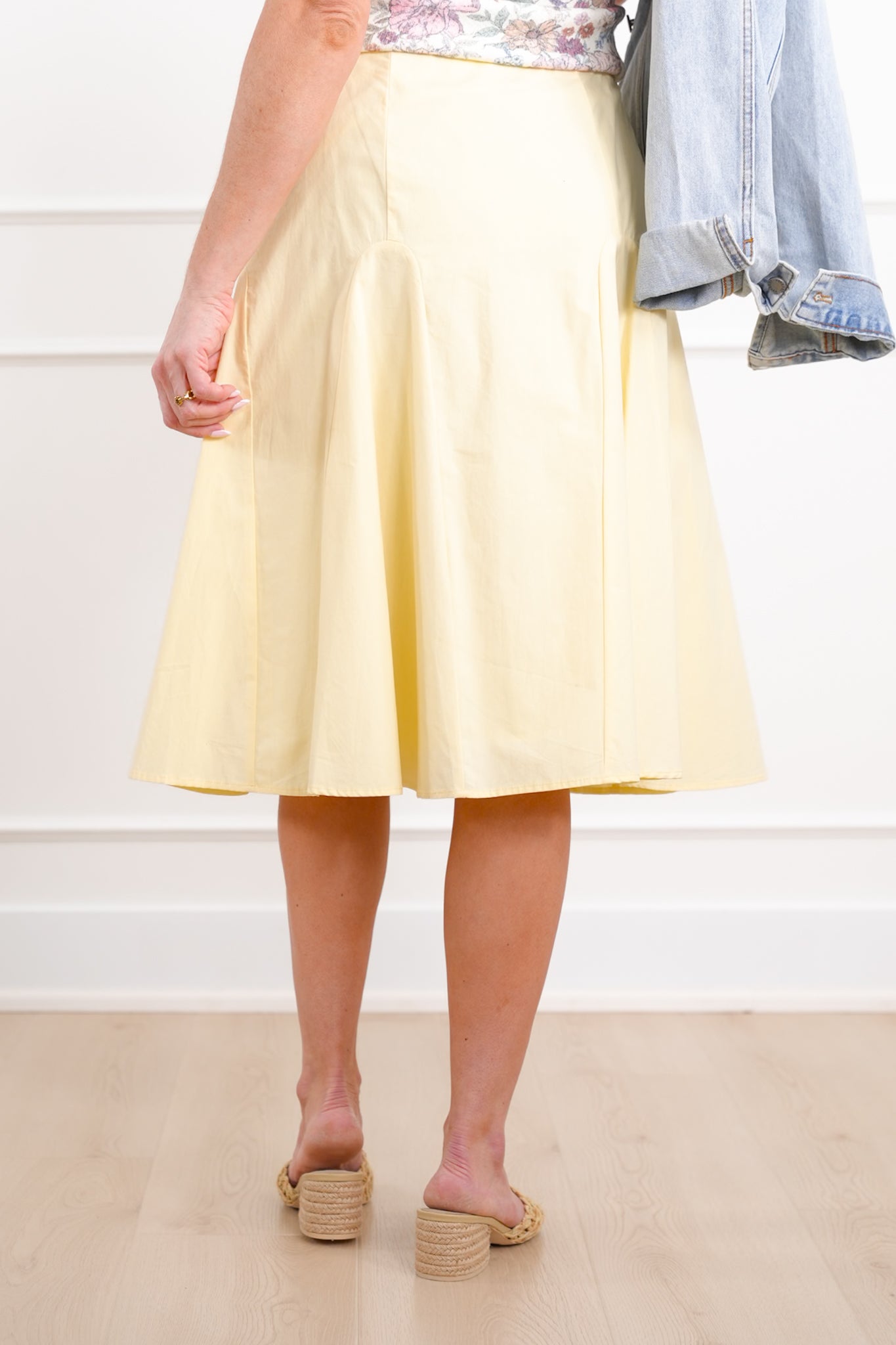 Yellow Poplin Midi Skirt with Side Zipper