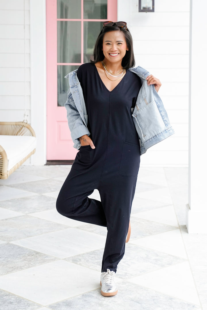 Plus/Reg Long Sleeve V Neck Jumpsuit