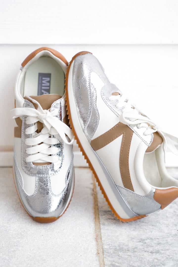 MIA Retro Low Top Sneaker with Shiny Panel Design