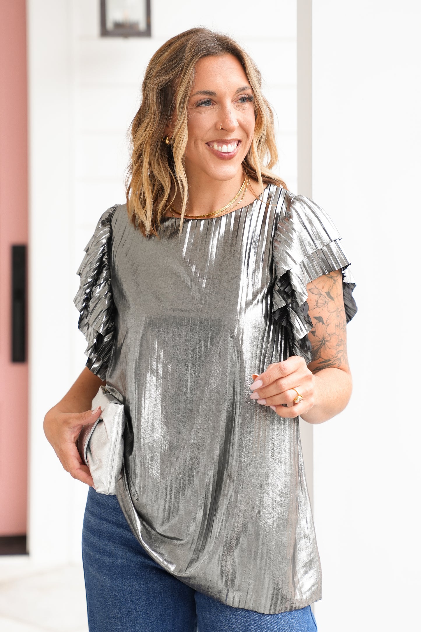 Plus/Reg Sliver Pleated Metallic Short Ruffle Sleeve Top