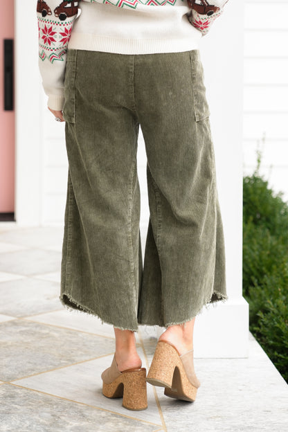 Mineral Wash Cropped Fray Hem Pants