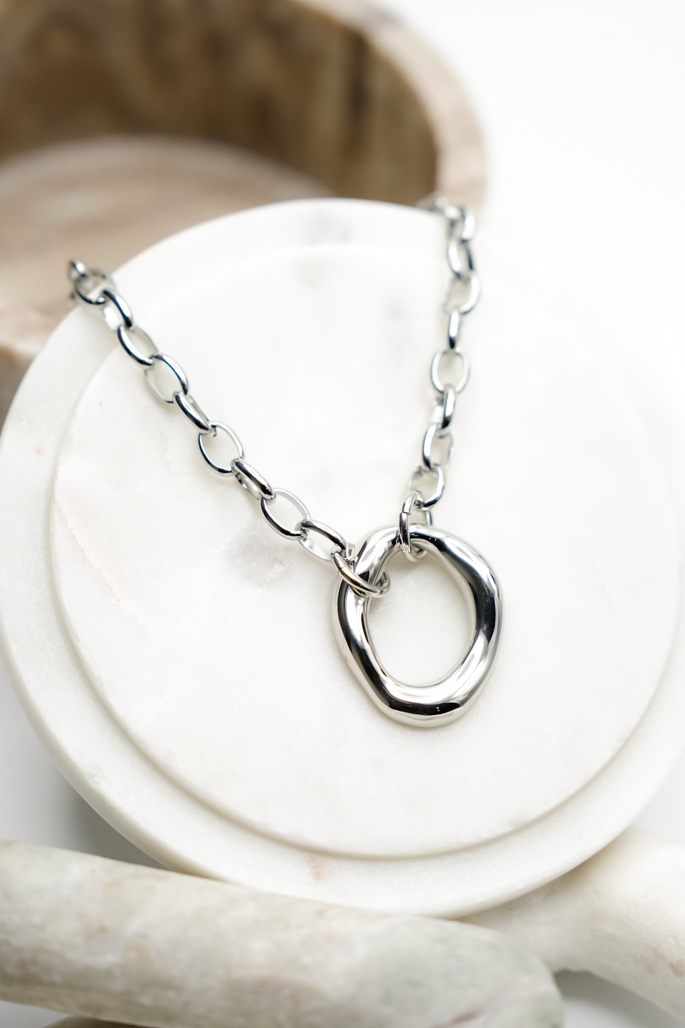 Chansutt Pearls The Scotty Necklace