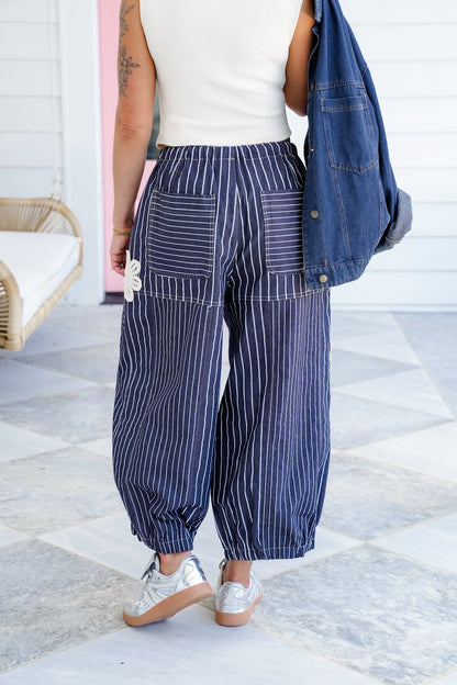 Plus/Reg Stripe Wide Leg Barrel Pants with Butterfly Detail