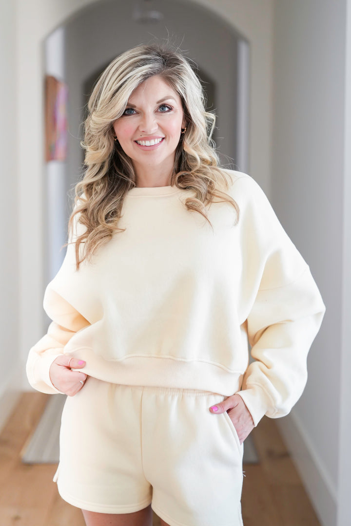 Long Sleeve Crew Neck Pullover Sweatshirt - Freckled Poppy