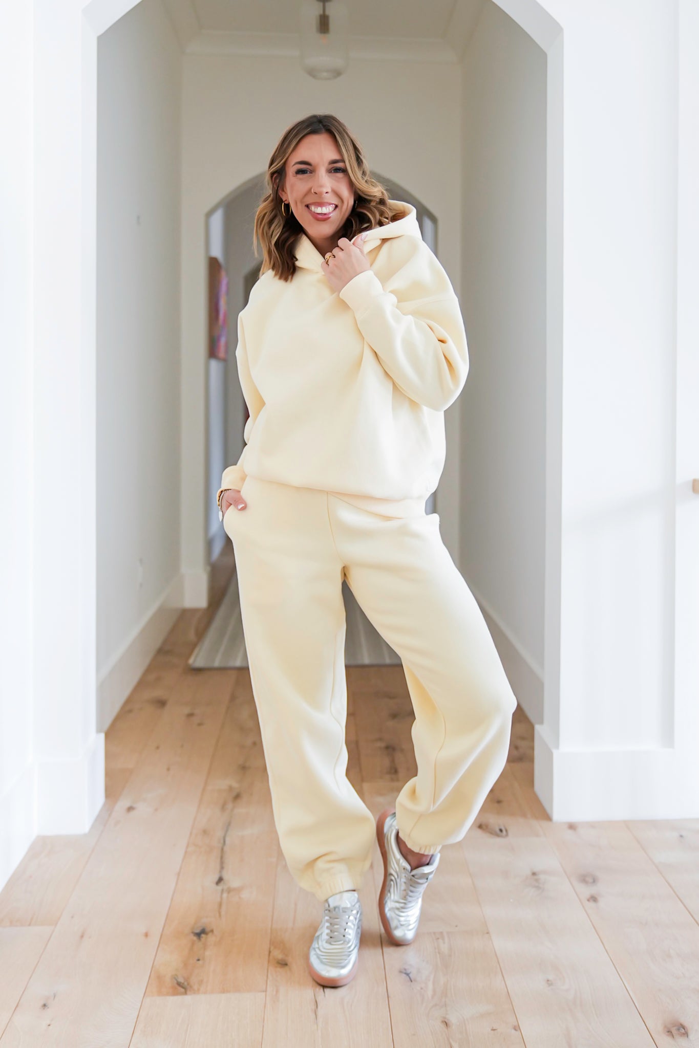 Cream Elastic Waist Sweatpants with Side Pockets