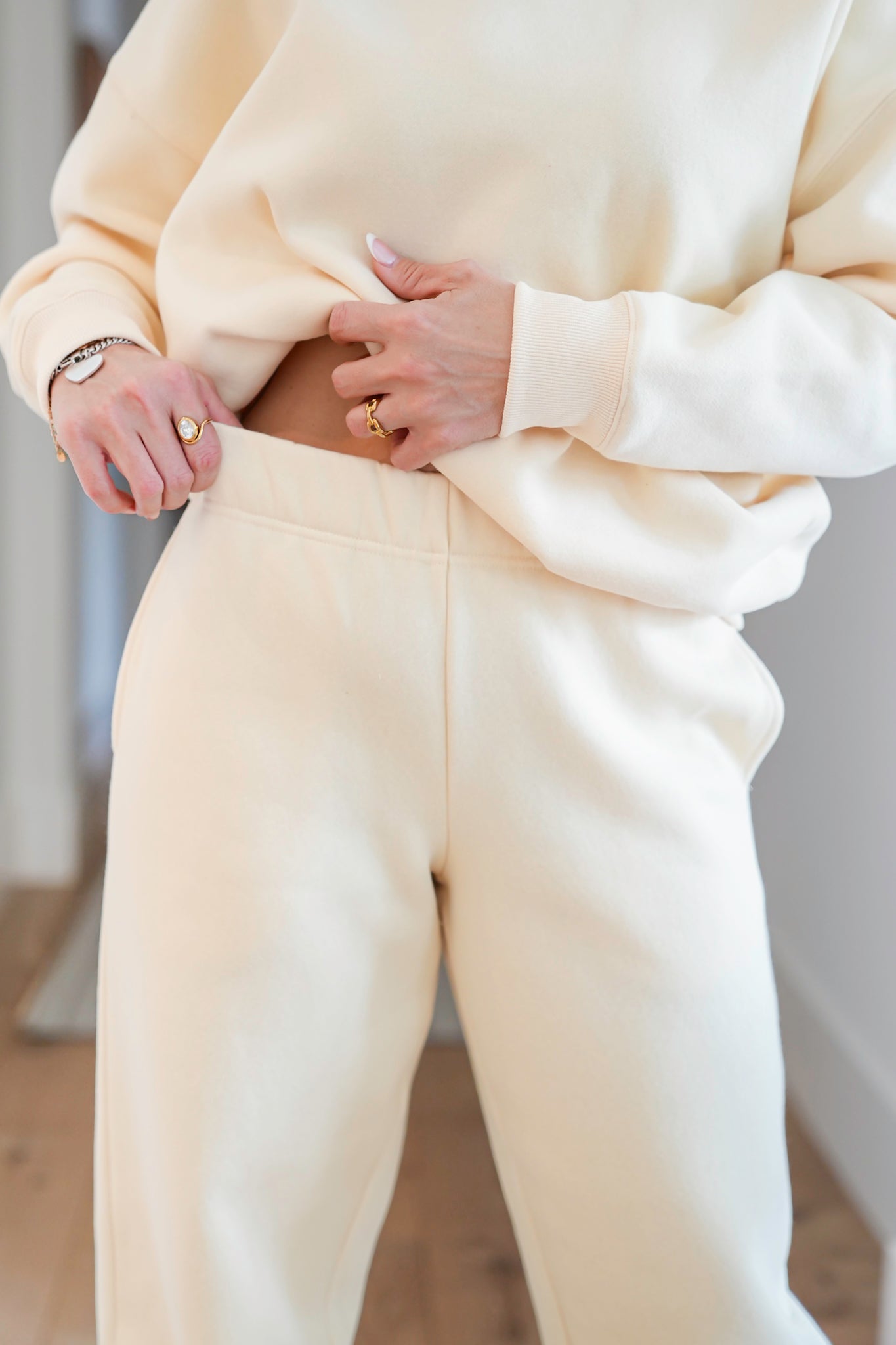 Cream Elastic Waist Sweatpants with Side Pockets