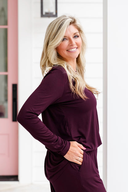 Plus/Reg Solid Long Sleeve Crew Neck Top