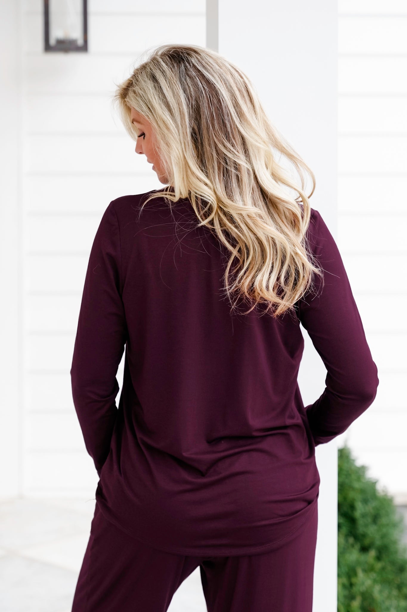 Plus/Reg Solid Long Sleeve Crew Neck Top