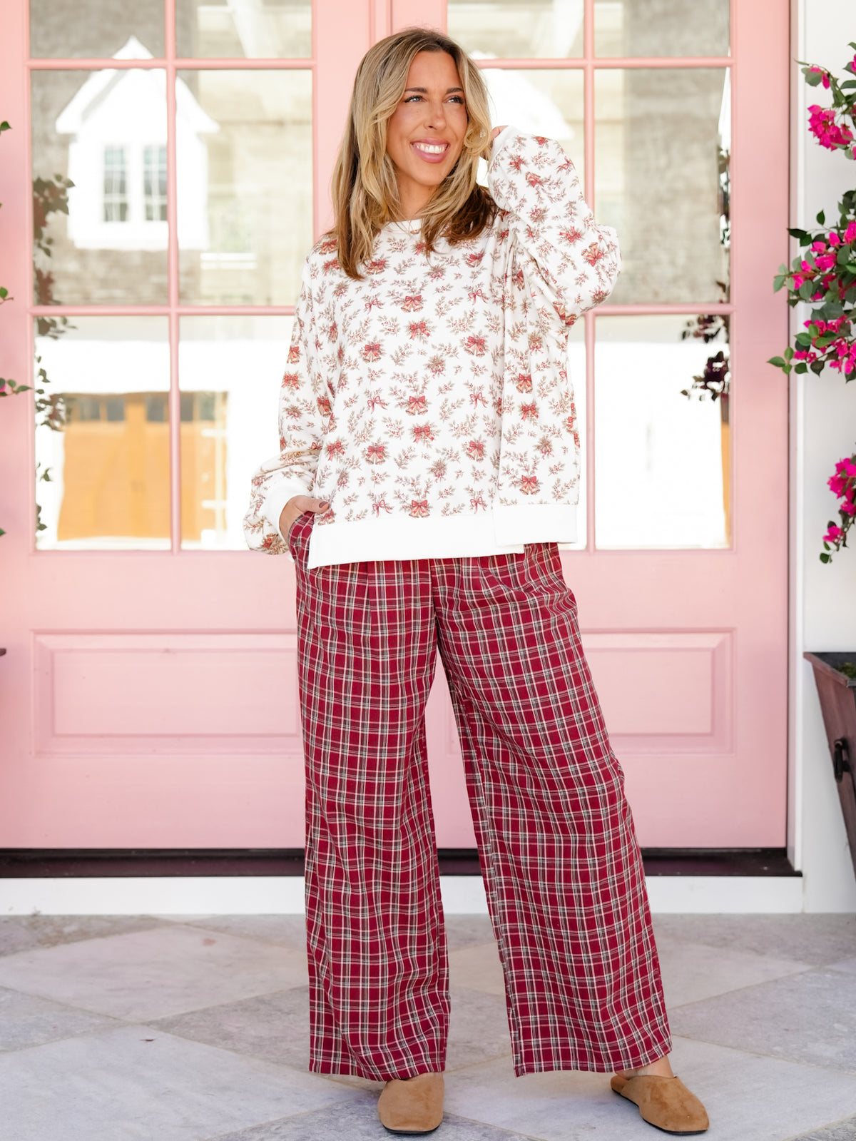 Holiday Bells & Bows Print Long Sleeve Sweatshirt