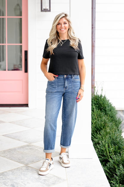 Solid Short Sleeve Round Neck Crop Tee