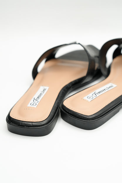 Embossed Crocodile Pattern Flat Slide