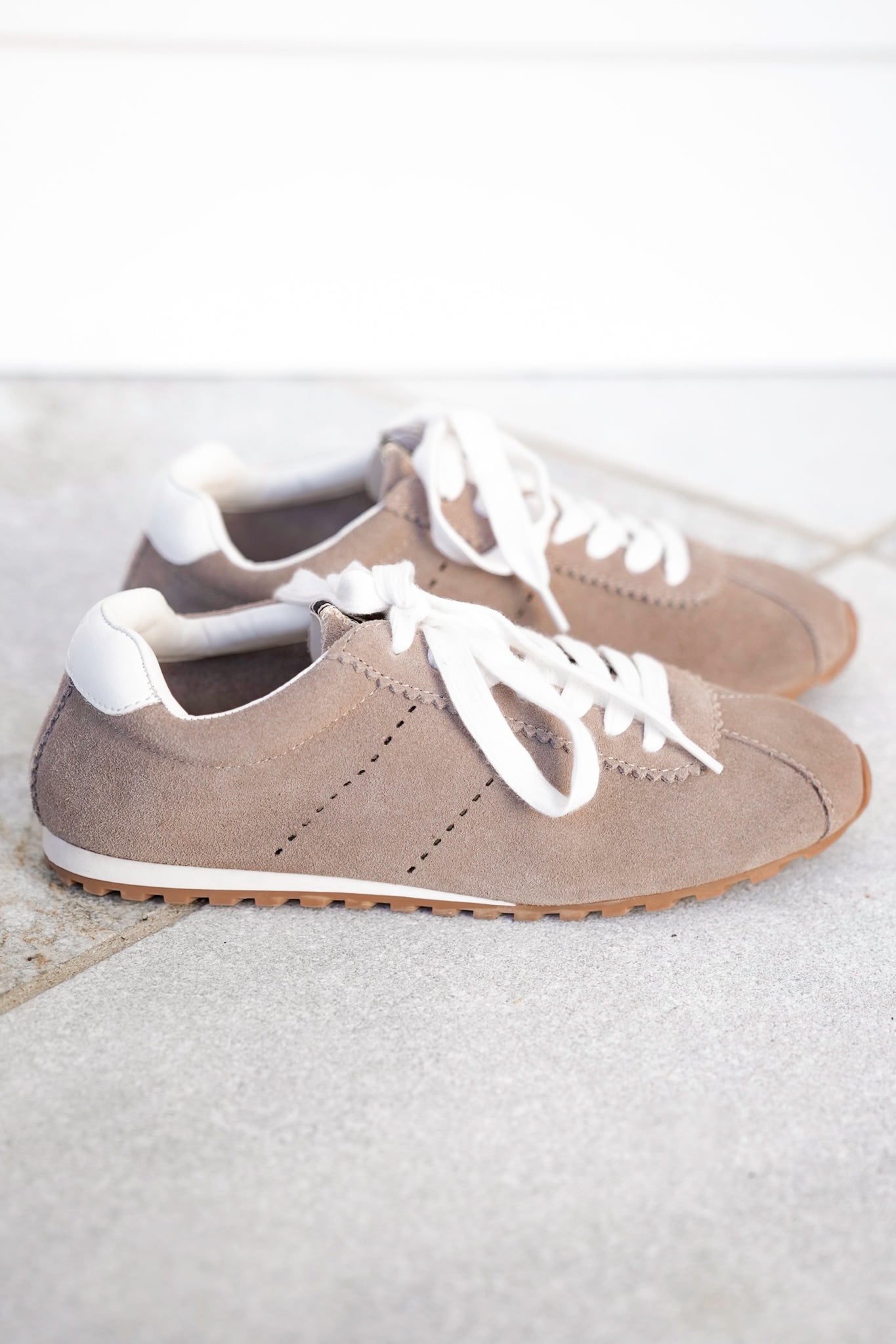Shu Shop Retro Low-Top Suede Sneakers